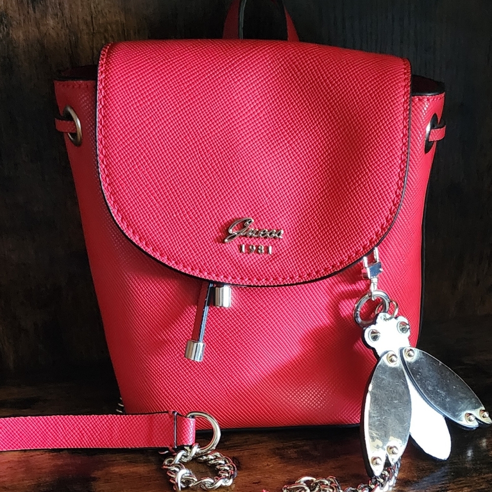 GUESS crossbody purse